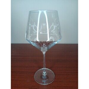 Schott Zwiesel Pure Burgundy Wine Glass  23 Ounces Made In Germany EUC